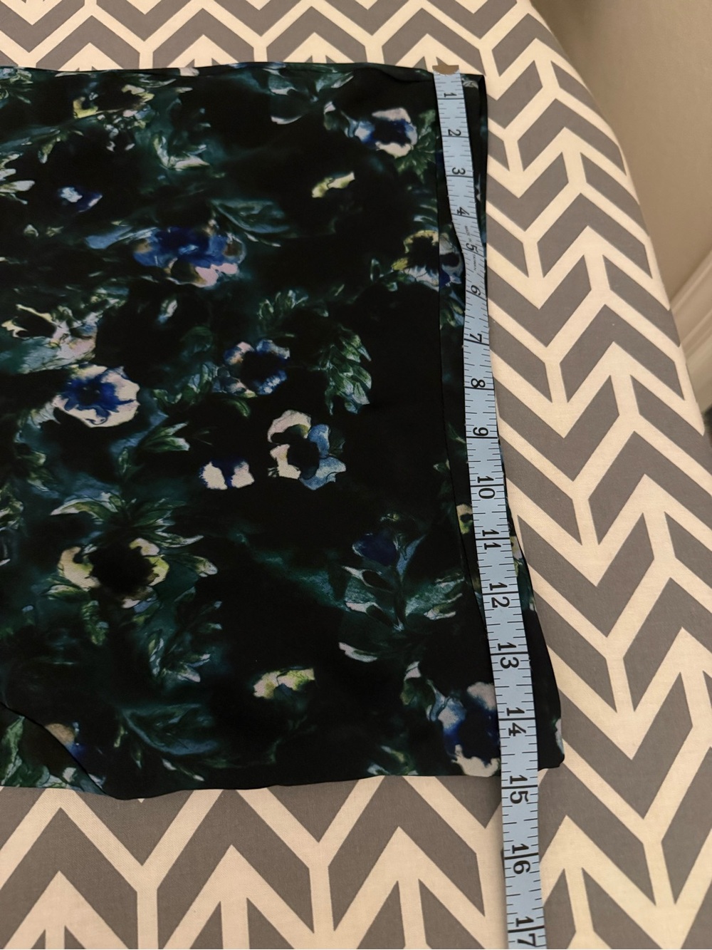 Haute Hippie Black and Green Floral High-Low Skirt with matching top - Picture 11 of 11